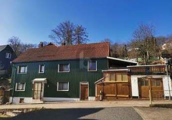 FAMILIÄRE LAGE MIT GARTEN UND AUSBLICK