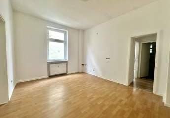 2 Zimmer Altbauwohnung in Stadtnähe