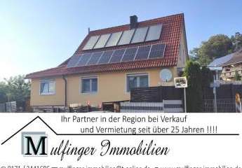 Einfamilienhaus mit Solarthermie, Photovoltaik, Garage und Garten