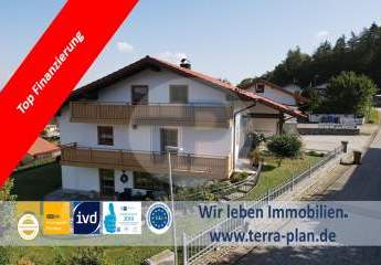 RESERVIERT!!
EINFAMILIENHAUS MIT ELW UND AUSGEBAUTER
DACHGESCHOSSWOHNUNG