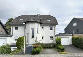 JÄSCHKE - Eigentumswohnung mit Garage & atemberaubendem Blick in bester Lage von Aachen/Lichtenbusch