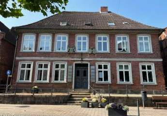 Toller Büroraum in historischer Villa im Zentrum von Plön zu vermieten (36,36 m²)