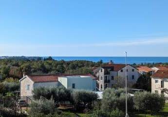 Hochwertiges Appartement mit Meerblick in Porec, Istrien