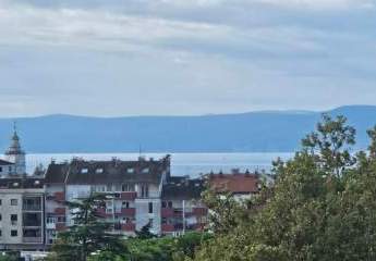 Möblierte Wohnung mit Stadt- und Meerblick