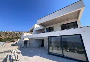 Moderne Neubau-Villa mit Swimmingpool und Panorama-Meerblick, Region Trogir