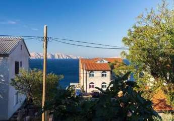 Haus mit zwei Wohnungen und Meerblick