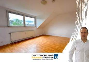 hochwertig sanierte 3 Zimmer Dachgeschoss Wohnung in guter Lage von Düsseldorf Eller