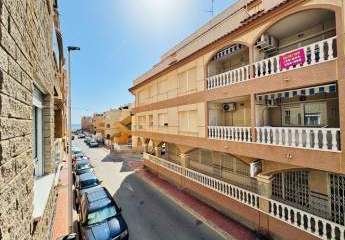 Wohnung im Zentrum von La Mata mit seitlichem Meerblick und mit Südausrichtung nur 200 m vom Strand