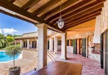 Mallorca Moderne Villa im Finca Stil, Es Capdella zu verkaufen