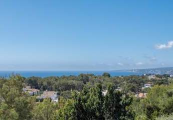 Villa in Bendinat mit Pool und beeindruckendem Blick auf die Bucht von Palma zu verkaufen