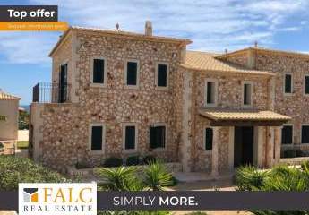 Exquisite Villa im Finca-Stil: Luxus, Eleganz und Meerblick vereint auf Mallorca