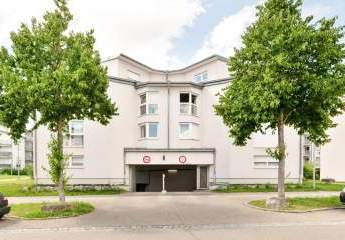 Moderne Wohnung auf zwei Etagen mit Parkettboden, Terrasse & Balkon in Leonberg-Eltingen