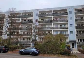 Moderne Vier Zimmer Familienwohnung in Marzahn