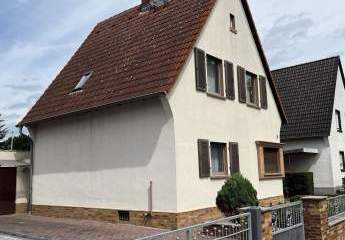 Charmantes Haus im Dornröschenschlaf mit großem Potenzial