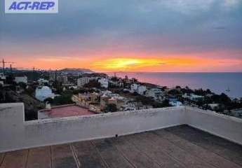 Freistehendes Haus mit Blick auf die Küste von Villajoyosa