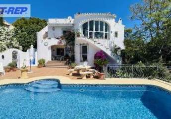 Traumhafte Villa mit Pool und Panoramablick in Javea mit Gästewohnung und Heizung