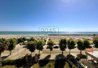 Historische Villa mit Garten direkt am Meer in Giulianova Lido - Abruzzen