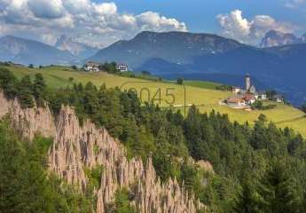 Secret Sale: Anwesen der Extraklasse mit Weingut auf dem Ritten - Südtirol