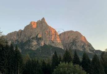 Traumhaftes Wohnen: Einzigartige Immobilie mit Blick auf den Schlern - Südtirol