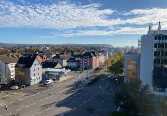 HN-CITY: KLASSE 3 ZI.-WOHNUNG MIT AUSSICHT IN GEPFL. MEHRFAMILIENHAUS