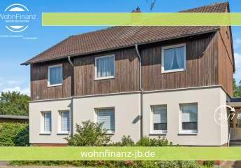 Zweifamilienhaus mit weitläufigem Garten und vielfältigem Gestaltungspotential