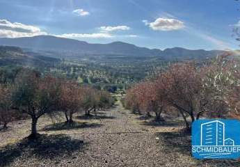 Kreta, Sivas: Grundstück am Ortsrand mit 360-Grad-Aussicht zu verkaufen