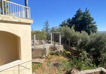 Traditionelles Einfamilienhaus mit atemberaubendem Meerblick auf Kreta zu verkaufen