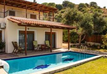 Schöne Villa mit Blick auf das Meer in Kournas