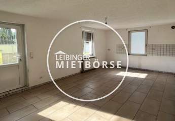 Charmante 3,5 Zimmer Wohnung, sonnige Terrasse & Stellplatz!