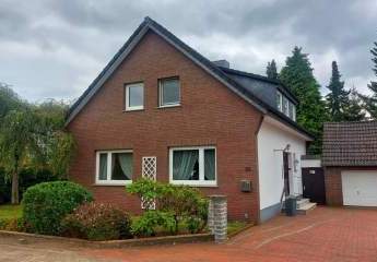 RESERVIERT***Tolles Einfamilienhaus mitten im Zentrum***