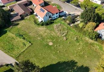 Mehrfamilienhaus mit großem Grundstück und Entwicklungspotenzial