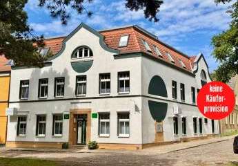 Mehrfamilienhaus in Friedland, eine große Wohnung für Eigennutzer, 3 vermietet + 2 Ferienwohnungen