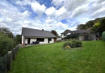 Einfamilienhaus mit unverbaubarem Fernblick in die Natur von Lübbecke-Gehlenbeck!