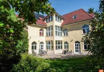 15 Km von Budapest exklusive Villa mit schönem Panorama zu verkaufen