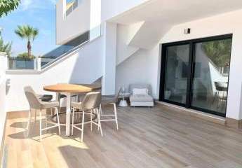 Wohnung mit Dachterrasse gelegen in Pilar de la Horadada an der Costa Blanca Süd ausgestattet mit 2 Schlafzimmern und 2 Bädern