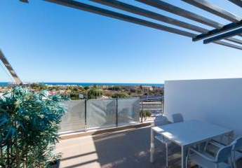 Wohnung mit Dachterrasse gelegen in Guardamar an der Costa Blanca Süd ausgestattet mit 3 Schlafzimmer Und 2 Bädern