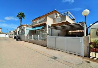 Attraktives Eckreihenhaus mit 2 Schlafzimmern in Playa Flamenca / Orihuela Costa