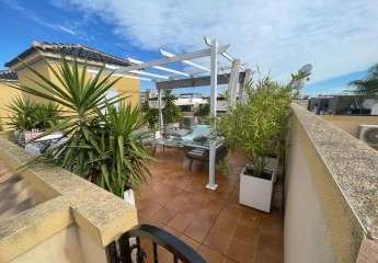 Attraktives Apartment in Cabo Roig in der obersten Etage mit 2 Schlafzimmern und Dachterrasse unweit der Strände