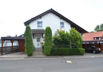 SU-Kaldauen/Waldnähe: 
Freistehendes Wohnhaus mit Garage + 2 Carports