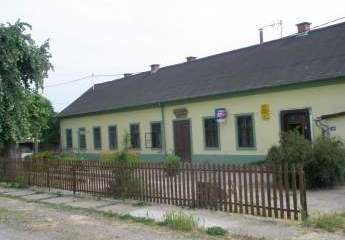 Slavonski Šamac, Restaurant 450 m2, Garten und Obstgarten 3000 m2