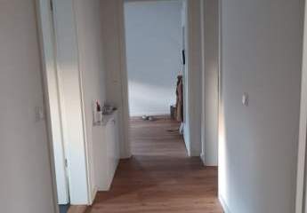 2 Raum DG Wohnung